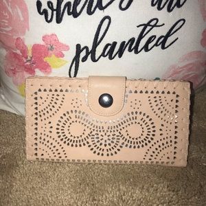 2/$10 Vegan Clutch Pale Pink